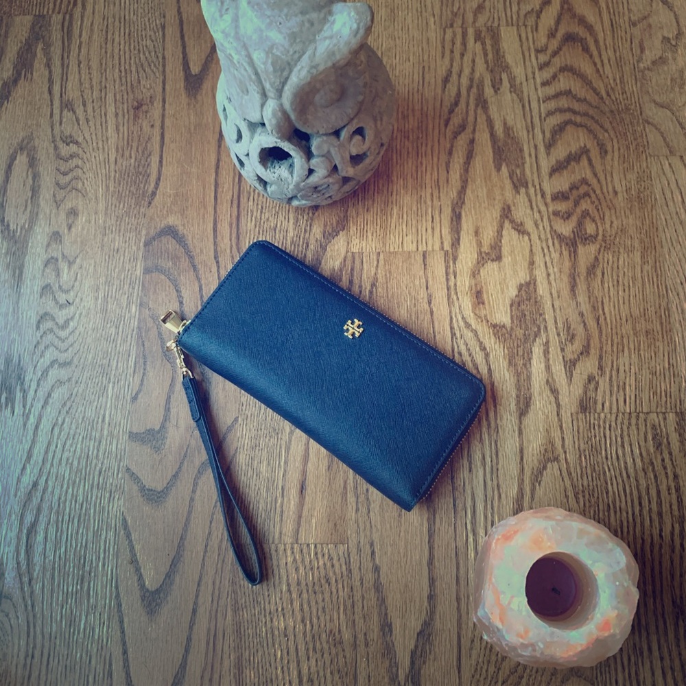 😍Tory Burch Continental Wallet 😍